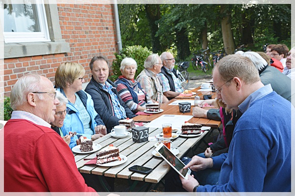 Kaffeetafel im Heidekrug